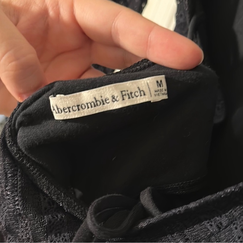 Abercrombie & Fitch Lace Bodysuit - Picture 4 of 5
